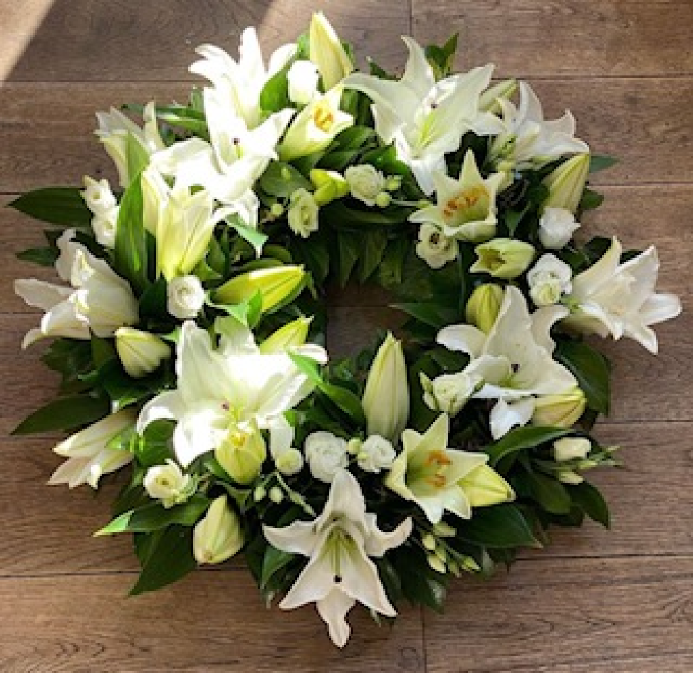 Lily love wreath